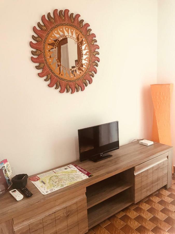 Cris Apartments Сант'Амброджо-ді-Вальполічелла Екстер'єр фото